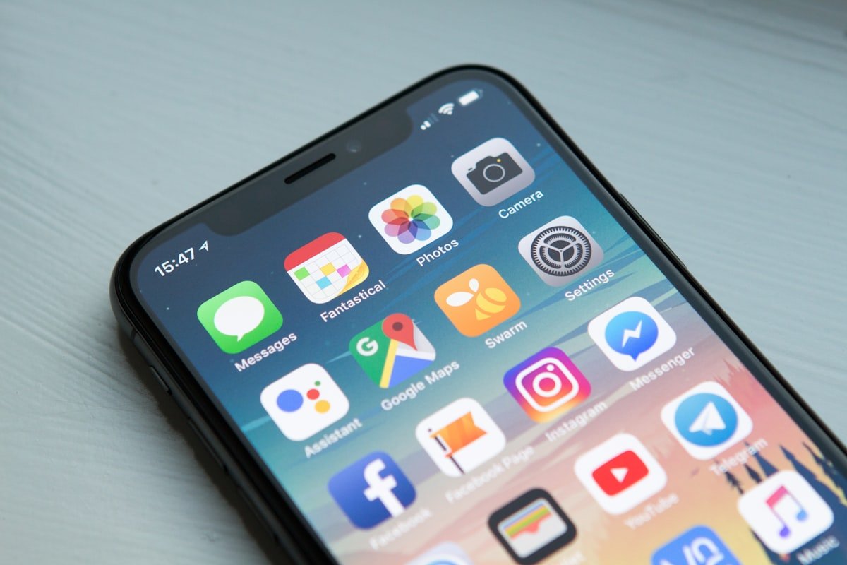Del papel al celular: comunicados digitales para conjuntos residenciales